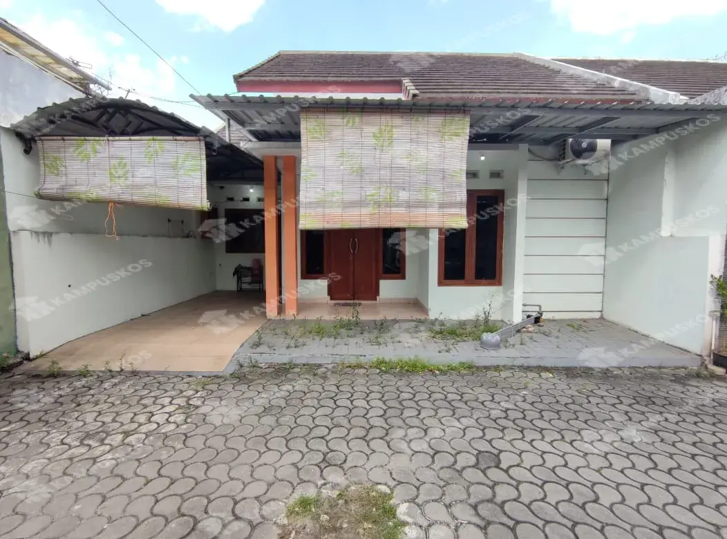 DIKONTRAKAN RUMAH 2 KAMAR AREA MALL AMBARUKMO  2K01GA160425
