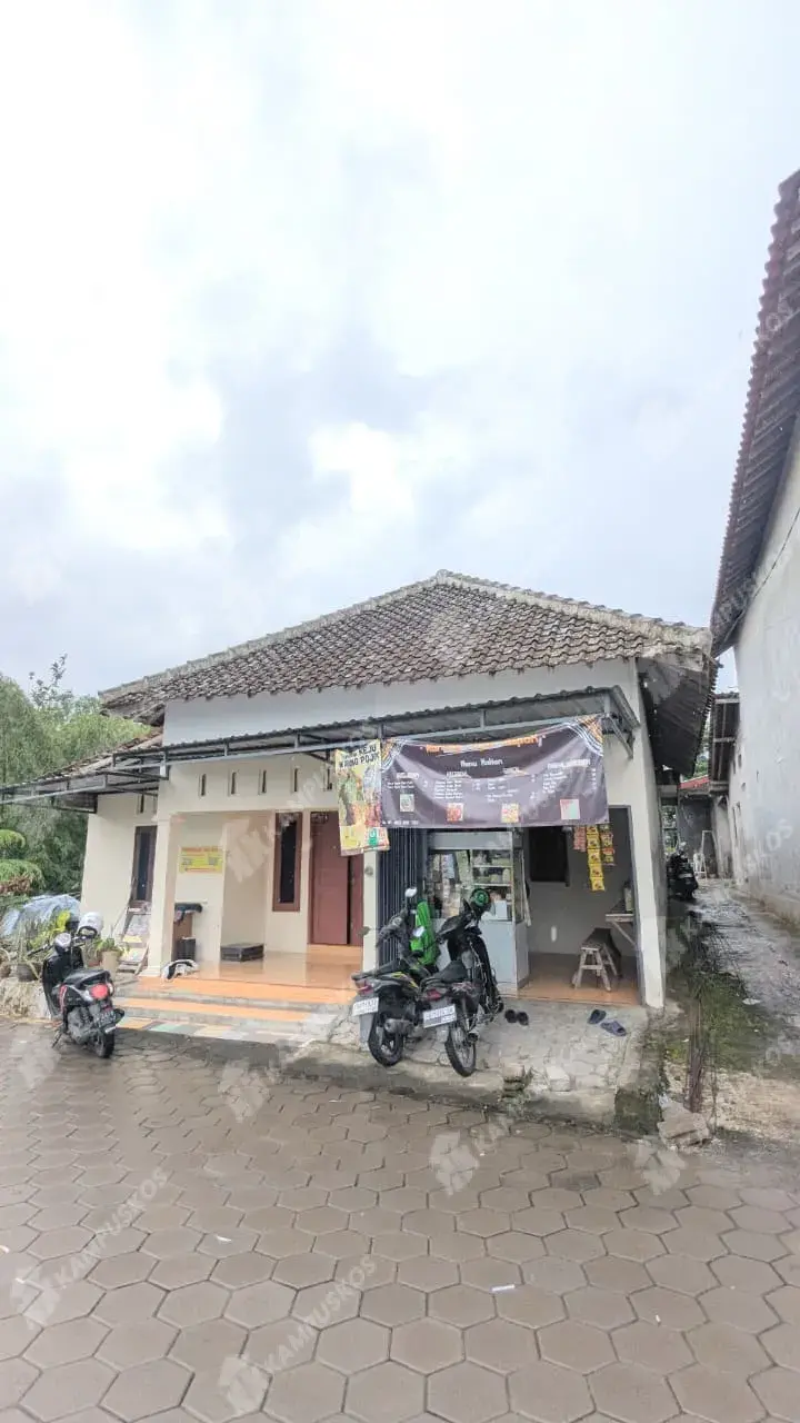 DIKONTRAKAN RUMAH SEMI FIURNISH NYAMAN 2 KAMAR AREA MAGUWO 2K03RBS130126